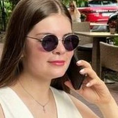 Аліна, випускниця наставництва
